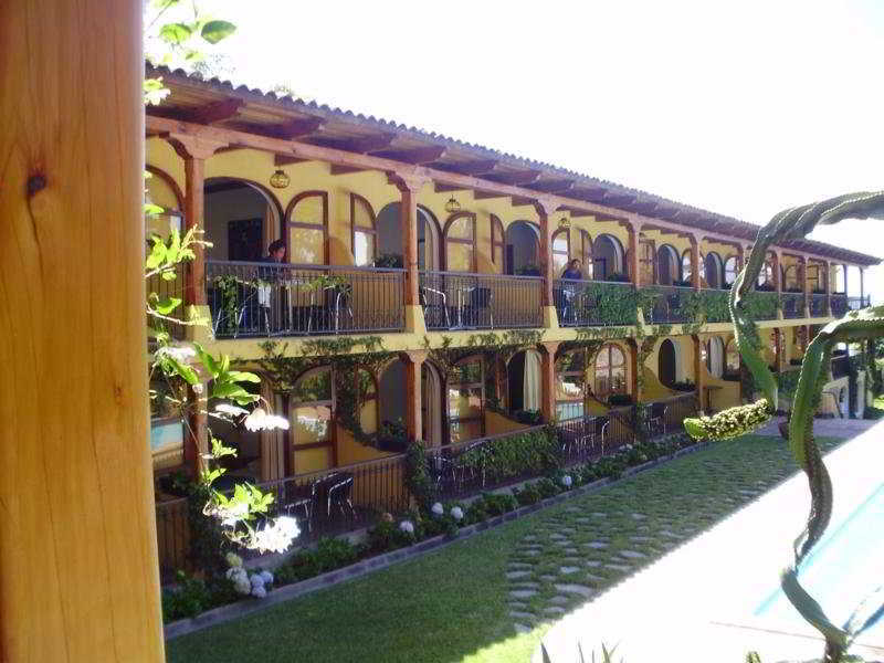 Villa Santa Catarina Panajachel Exteriör bild